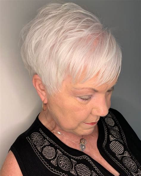 short hairstyles for fine hair over 70